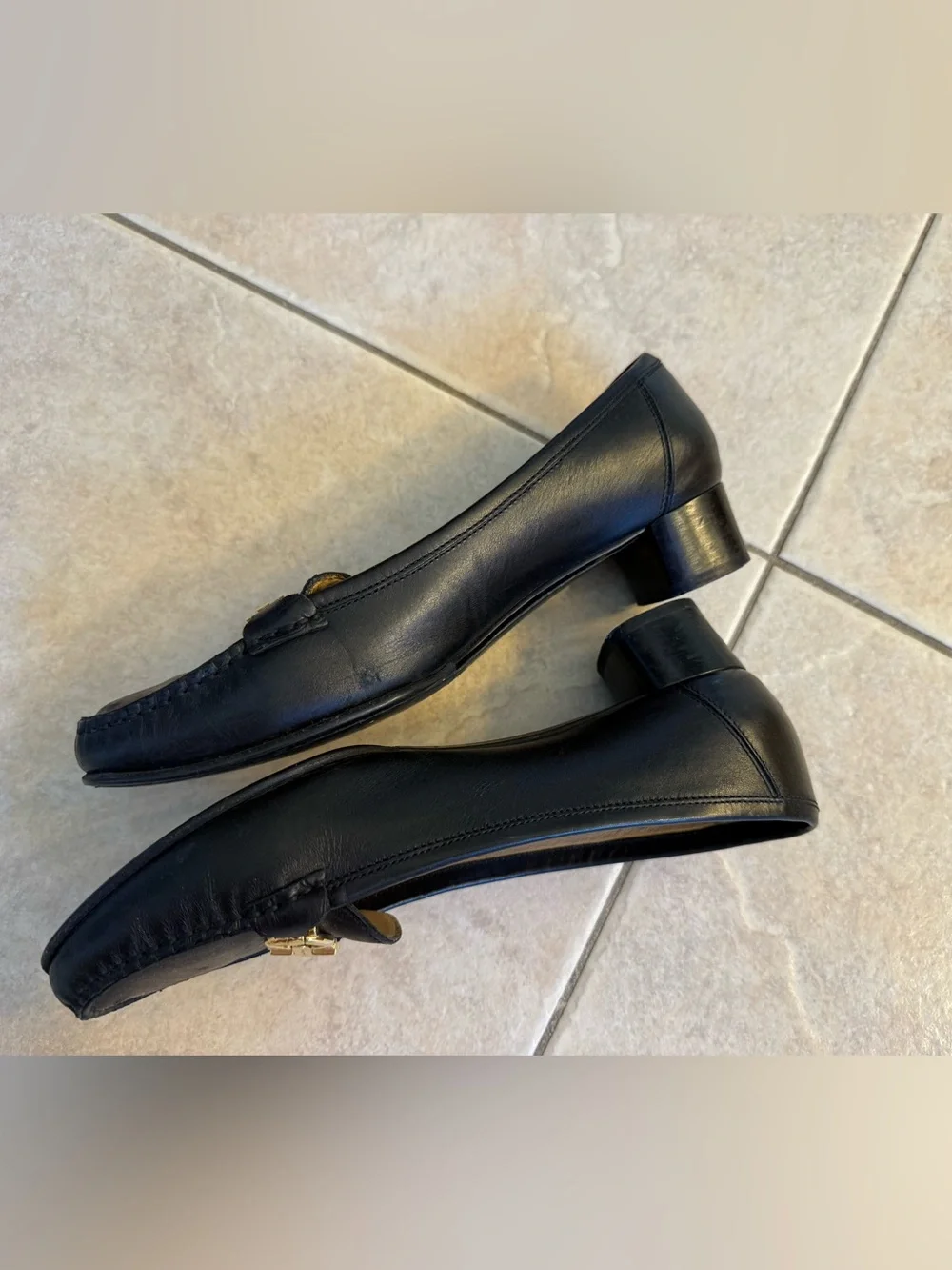 Salvatore Ferragamo Gancini Vintage Block Heel Loafers SG 1523 leather 8.5